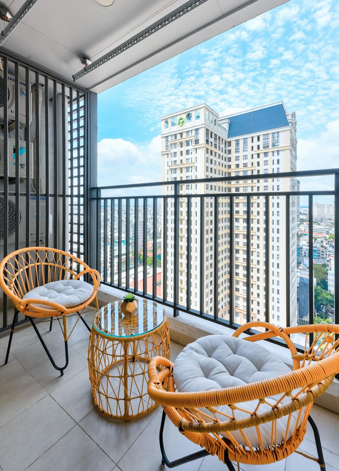S Lux Apartment 호치민 외부 사진